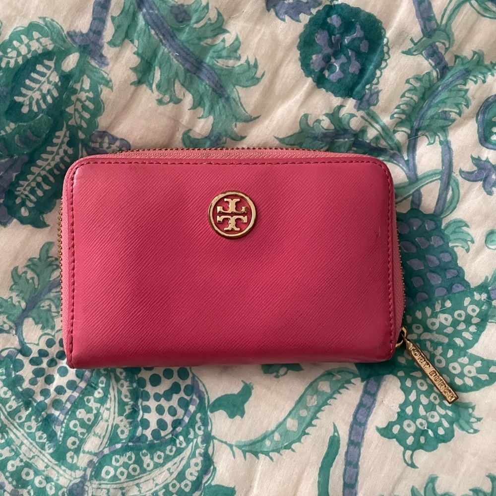 Tory Burch Pink Robinson Zipper Smartphone zipper Wallet
